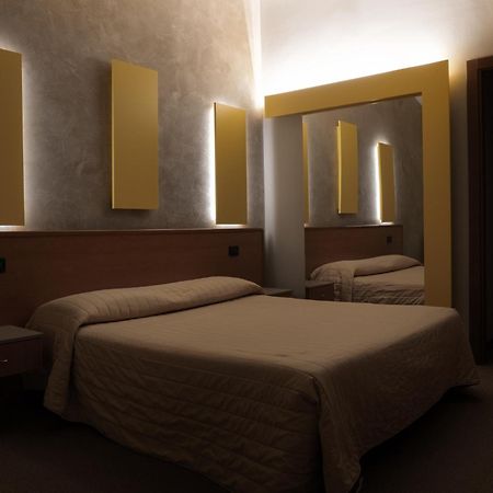 Dealuna Motel Fidenza Zewnętrze zdjęcie